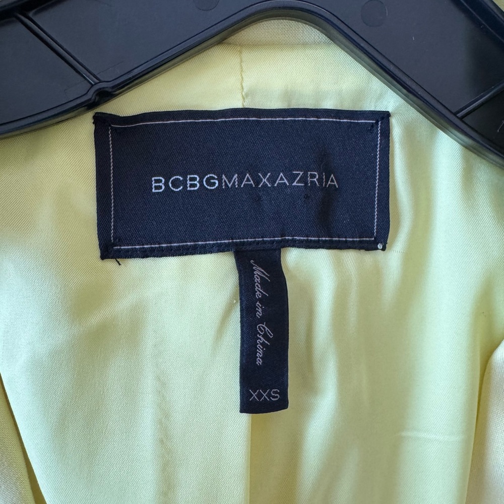 Bcbgmaxazria Yellow Blazer Structured Pleated Sil… - image 4